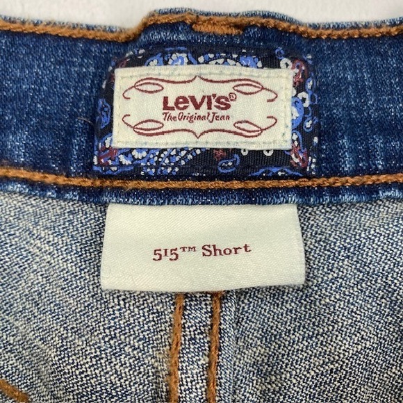 Levis 515 Womens Mid Rise Denim Shorts Medium Wash Regular Fit Blue Size 12 - Picture 7 of 9